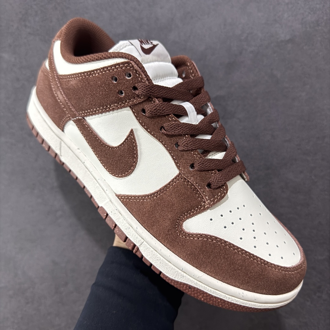  
Nike Dunk SB Low 耐克 SB 低帮 白褐色 休闲运动板鞋
整双鞋选用皮质鞋面和橡胶鞋