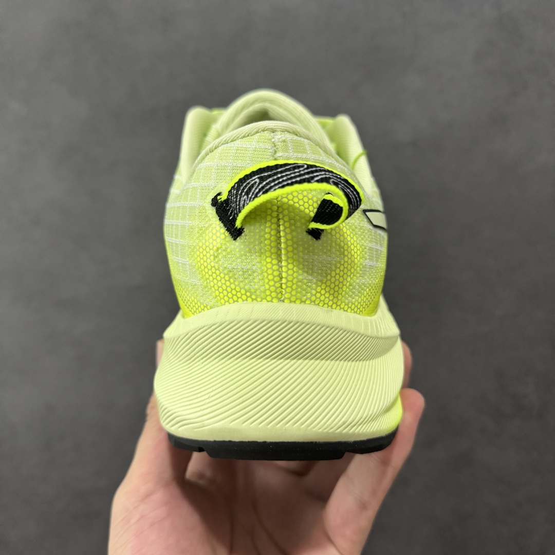  
【纯原】亚瑟士ASICS GEL-TRABUCO MAX 3 亚瑟士 网面透气 耐磨 越野跑步鞋
这