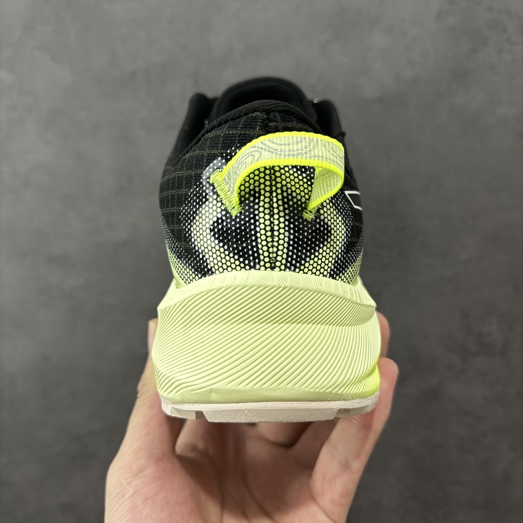  
【纯原】亚瑟士ASICS GEL-TRABUCO MAX 3 亚瑟士 网面透气 耐磨 越野跑步鞋
这