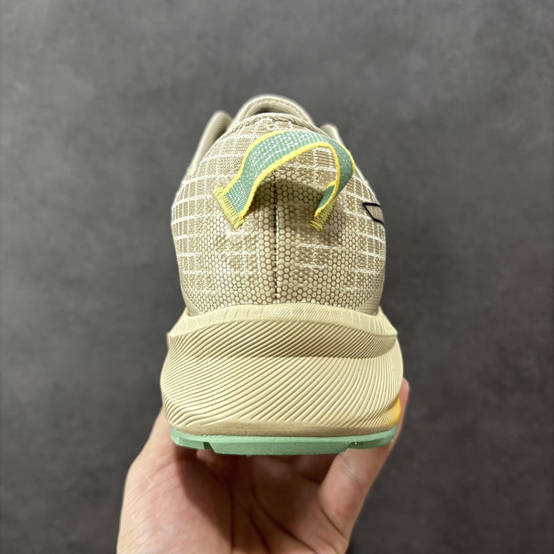  
【纯原】亚瑟士ASICS GEL-TRABUCO MAX 3 亚瑟士 网面透气 耐磨 越野跑步鞋
这