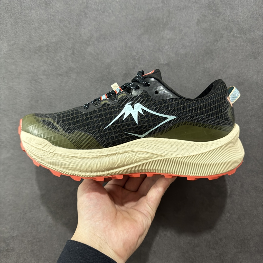 亚瑟士ASICS GEL-TRABUCO MAX 3 亚瑟士 网面透气 耐磨 越野跑步鞋 1011B800-002