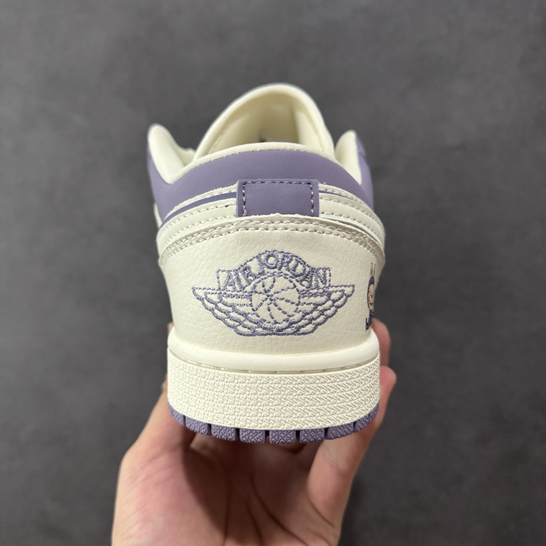  
【纯原】Labubu x Air Jordan 1 Low 米紫拉布布
原厂皮料 原档冲孔鞋头 正确