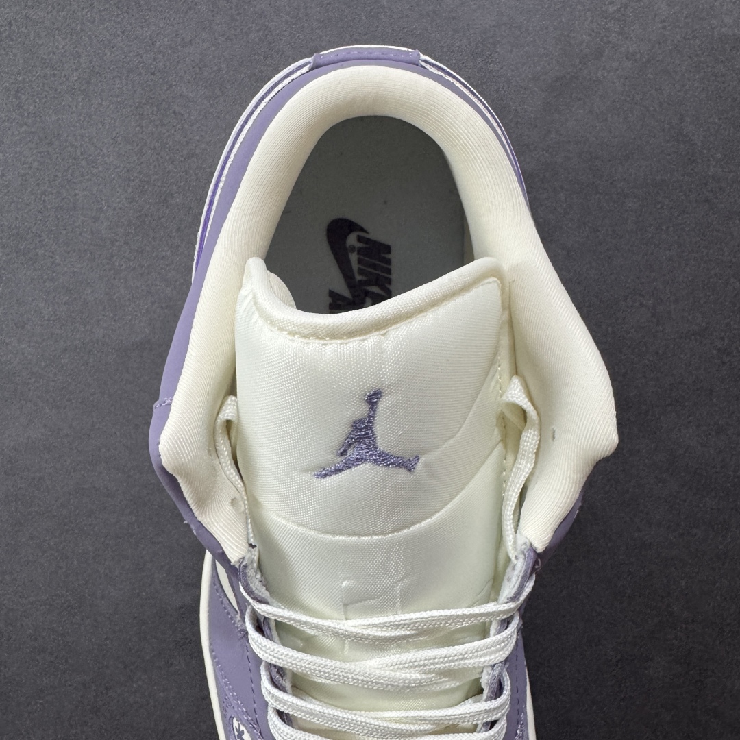  
【纯原】Labubu x Air Jordan 1 Low 米紫拉布布
原厂皮料 原档冲孔鞋头 正确