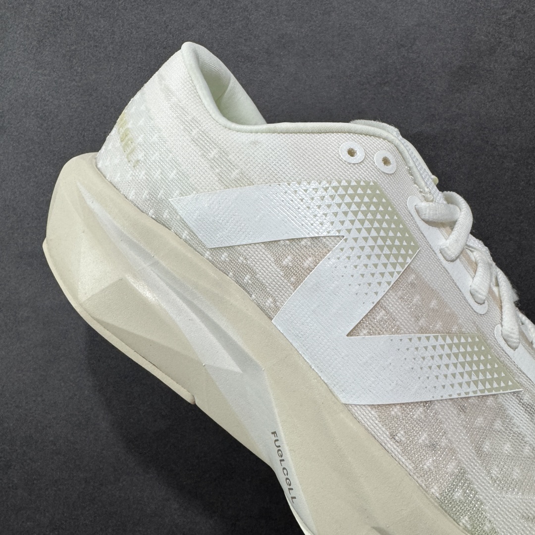  
【纯原】新百伦 NB New Balance FuelCell 轻量跑鞋 超轻量化低帮休闲运动慢跑鞋