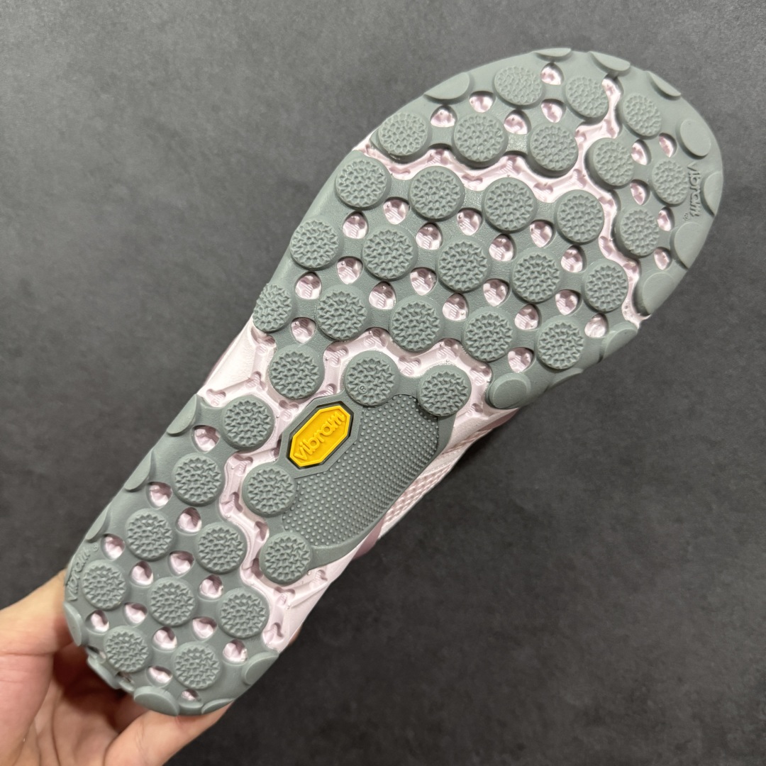  
【纯原】New Balance NB MT10O 舒适时尚 减震耐磨 低帮 生活休闲鞋 
New B