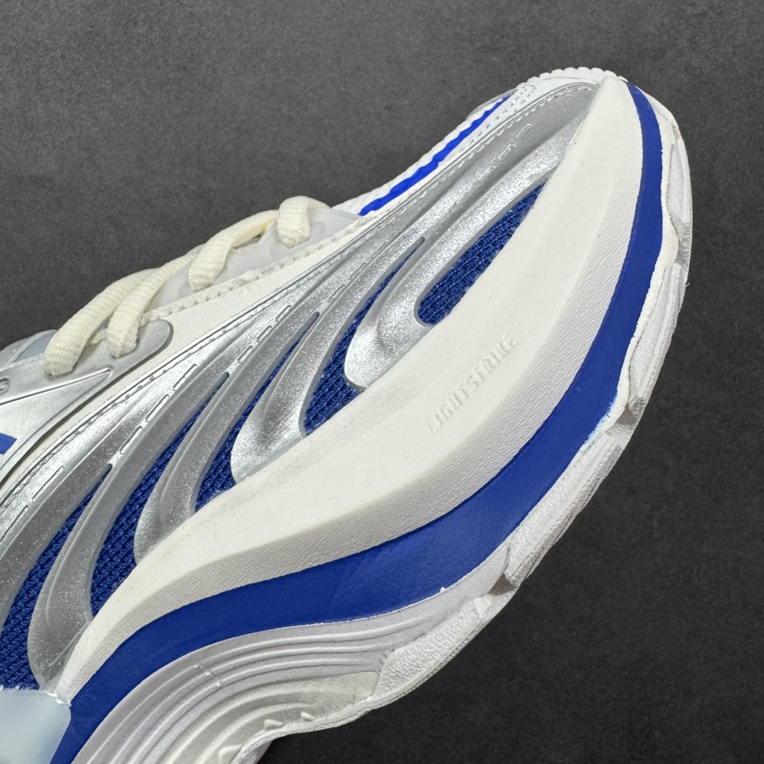  
【纯原】Adidas Vento XLG MTW
宽底舒适防滑缓震低帮跑步鞋
颠覆传统，创新科技和独