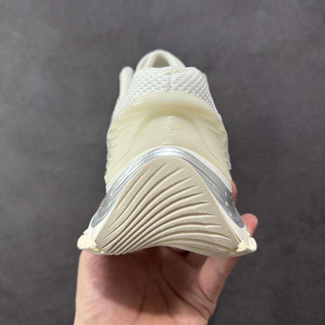  
【纯原】Adidas Vento XLG MTW
宽底舒适防滑缓震低帮跑步鞋
颠覆传统，创新科技和独