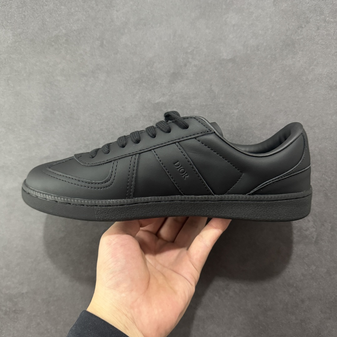 
【纯原】𝐃𝐢𝐨𝐫 𝟮𝟱𝐏𝐫𝐞-𝐅𝐚𝐥𝐥 𝐁𝐞𝐫𝐥𝐢𝐧 𝟬𝟭 迪奥B01情侣款休闲德训鞋小白鞋运动鞋
