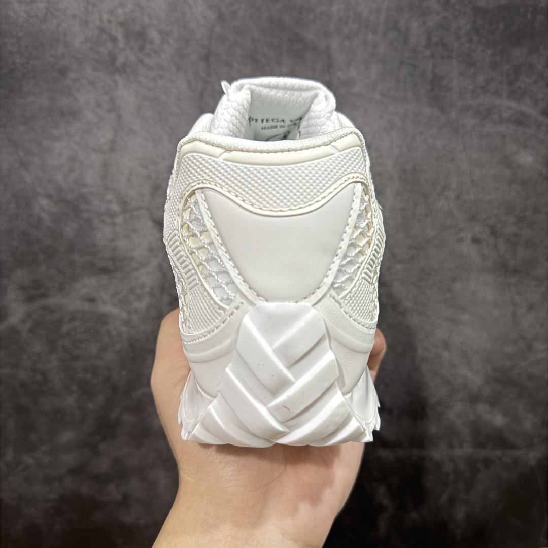  
BOTTEGA VENETA Orbit Runner BV葆蝶家时尚休闲王一博同款老爹鞋运动鞋 
