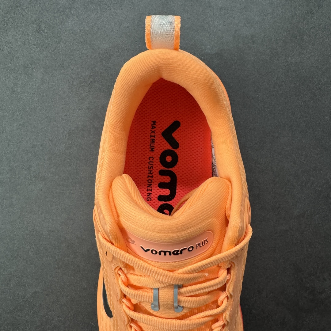  
【纯原】Nike VOMERO PLUS 耐克 舒适减震防滑 低帮跑步鞋
全掌ReactX泡绵中底 