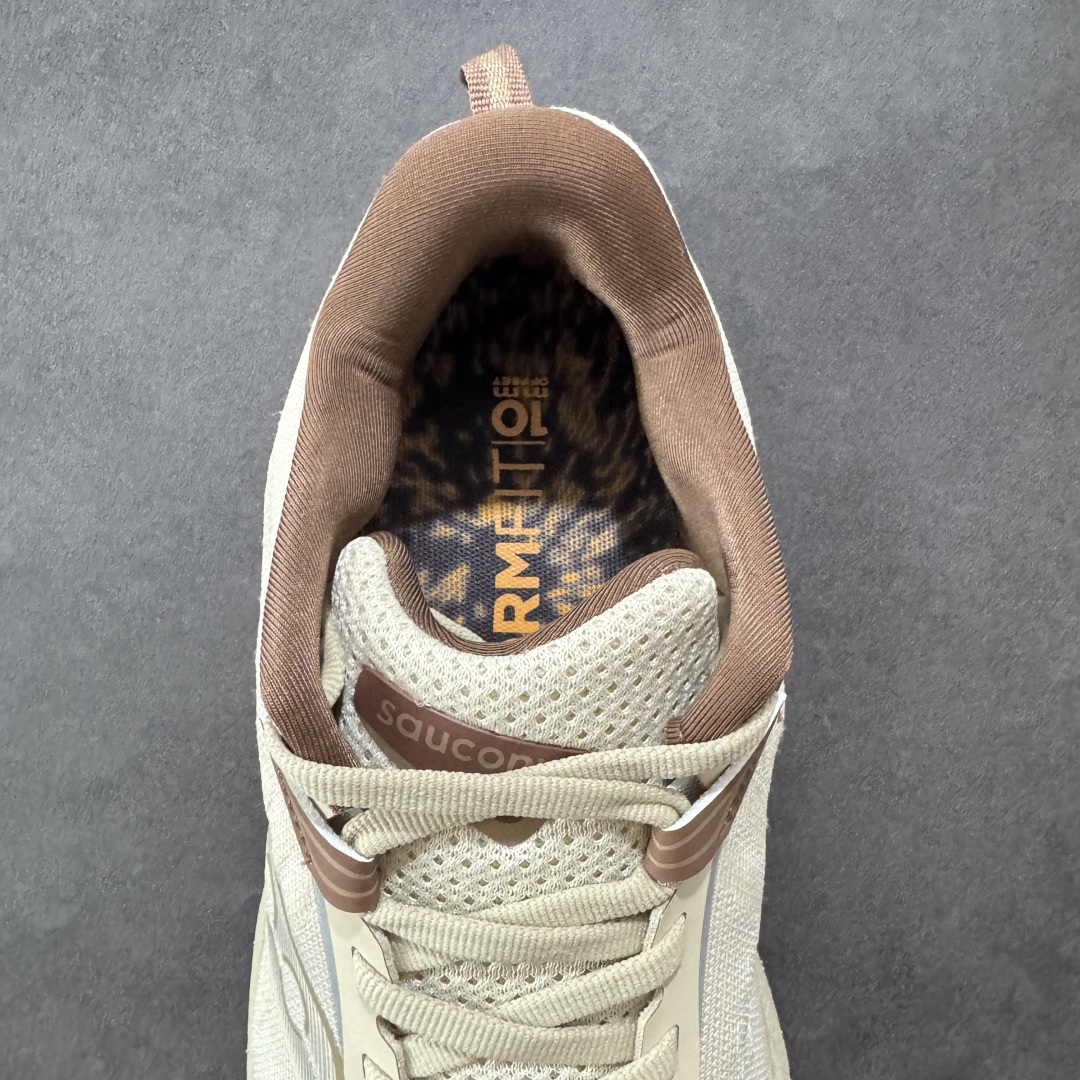 图片[7]-【PE版本】索康尼/Saucony Triumph 22 胜利22代系列低帮轻量舒适多功能厚底休闲运动慢跑鞋 #原数据开发纸版楦型 #采用工学透气针织布鞋面材质 #内嵌3D环绕包裹缓震鞋垫 #中底搭载 PWRRUN PB高弹缓震珠粒发泡材质,舒适踩S感!! #外置镂空XT-900防滑橡胶大底❗️ 尺码：39 40 40.5 41 42 42.5 43 44 44.5 45-选品中心