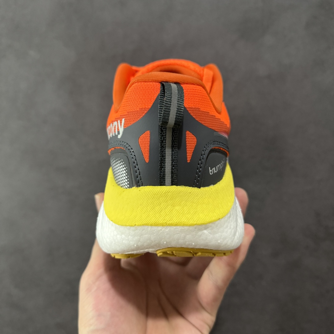 图片[4]-【PE版本】索康尼/Saucony Triumph 22 胜利22代系列低帮轻量舒适多功能厚底休闲运动慢跑鞋 #原数据开发纸版楦型 #采用工学透气针织布鞋面材质 #内嵌3D环绕包裹缓震鞋垫 #中底搭载 PWRRUN PB高弹缓震珠粒发泡材质,舒适踩S感!! #外置镂空XT-900防滑橡胶大底❗️ 尺码：39 40 40.5 41 42 42.5 43 44 44.5 45-选品中心