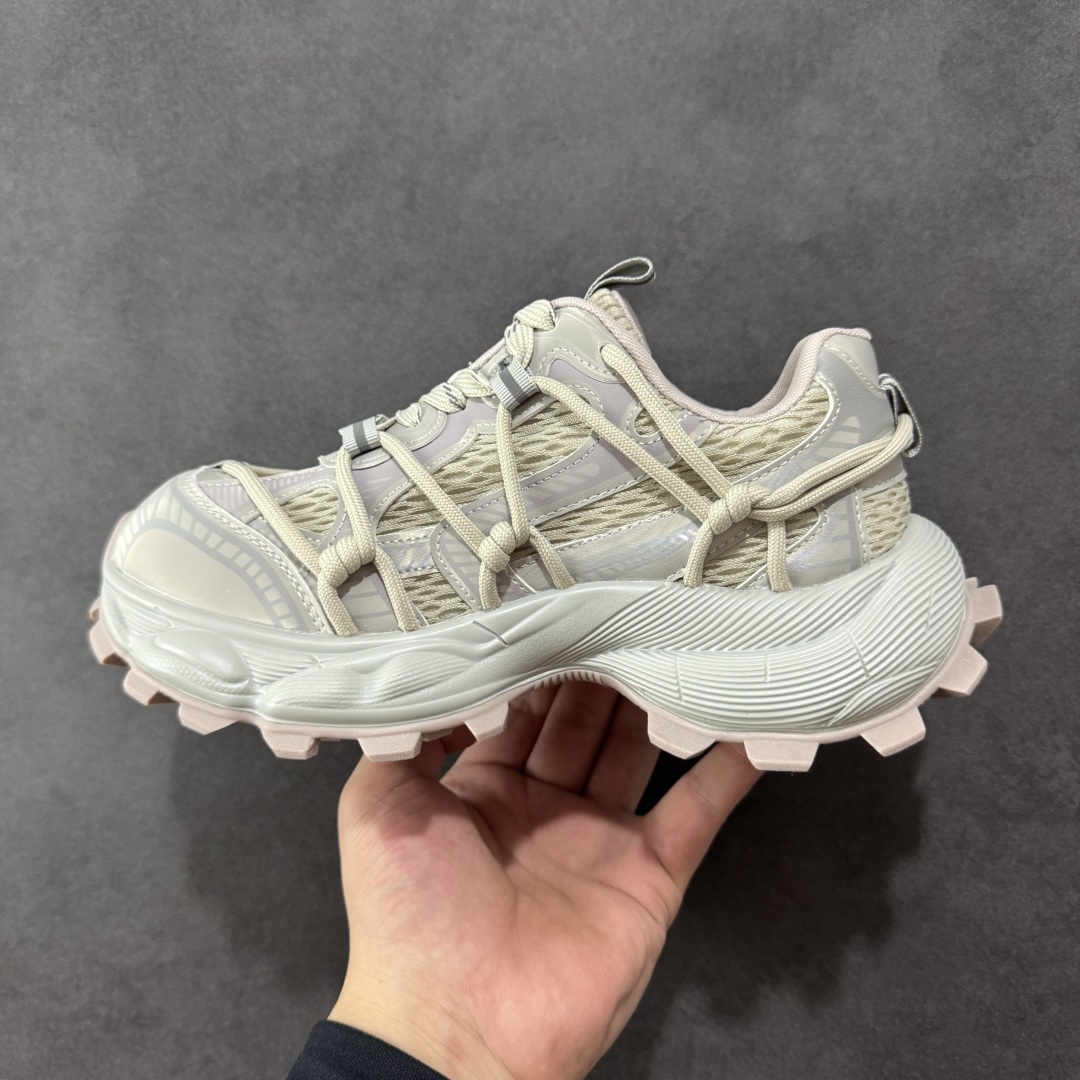 图片[2]-【广东版本】GG-CC Chunky Low休闲运动厚底增高老爹鞋 广东大厂出品 完美细节 25ss春季新款厚底增高 大长腿 时髦look轻松定格 不费力展现率性氛围 高档银盒 酷帅机能风不规则设计大底 双鞋带拼色造型设计 轻便舒适百搭 GGcc厚底增高简直就是小个子的快乐! 不管怎么搭都好看~ 尺码： 35 36 37 38 39 40-选品中心