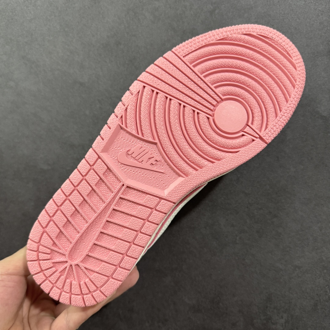  
【纯原】Labubu x Travis Scott x Air Jordan 1 Low 拉布布 x