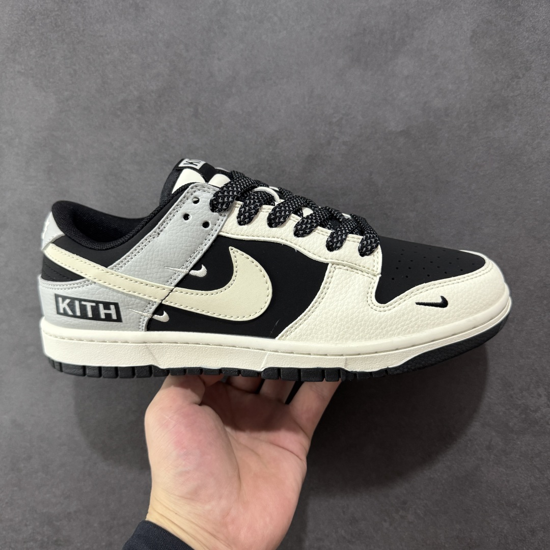  
【纯原】KITH x Nike Dunk Low 米黑灰三勾
此款主张打破传统的工业化流水线设计限制