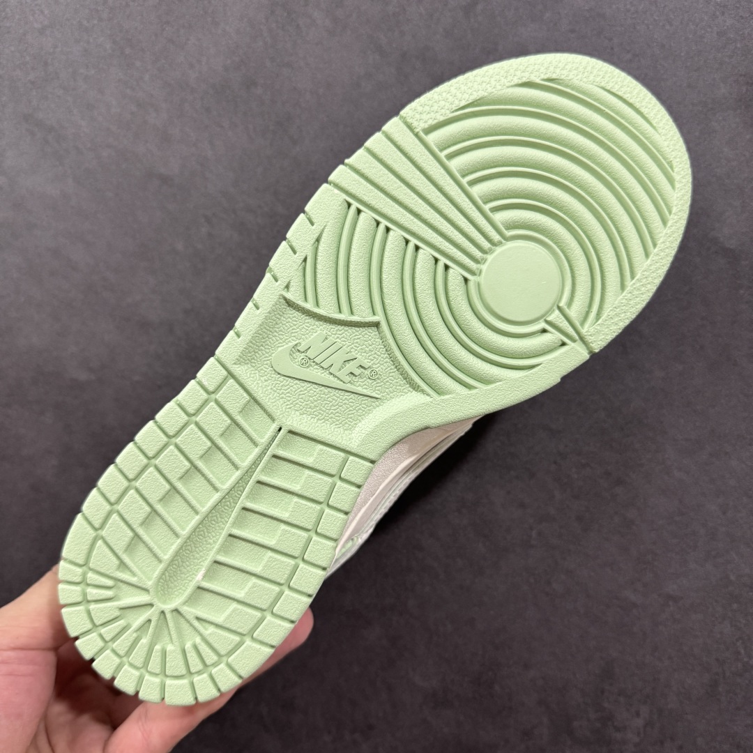  
【纯原】Nike SB Dunk Low 米绿拉布布 周年高端定制 低帮休闲板鞋
#定制鞋盒 大厂