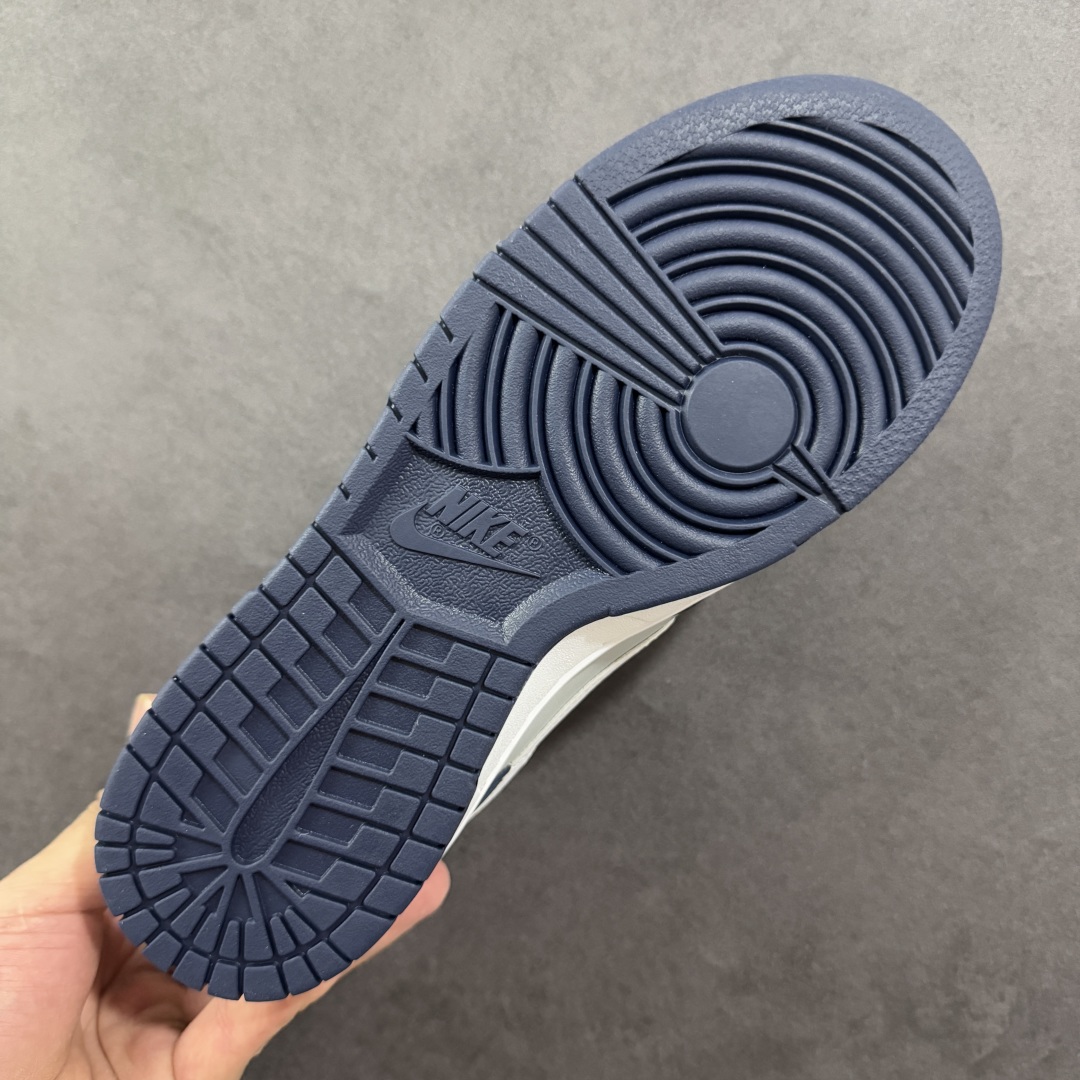  
【免修ST版】Nike Dunk Low 耐克 SB 低帮 蓝灰白 低帮休闲运动板鞋 

鞋款整体采