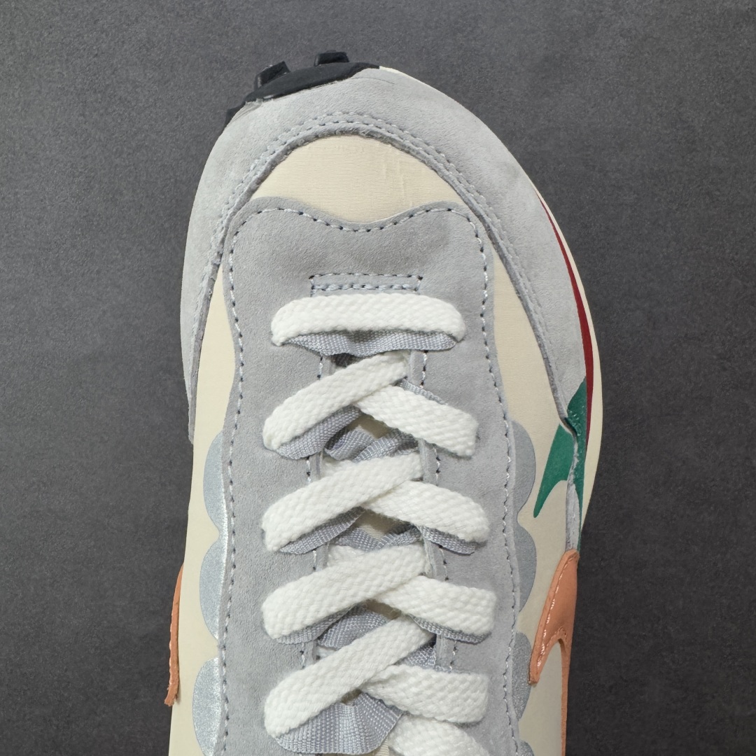 图片[8]-【纯原福利】Sacai x NK VaporWaffle 联名款华夫3.0潮流 休闲增高运动鞋 绝版好货特价 超低价清货 全套原楦原纸版原鞋开模 全网最具灵魂的版型 皮料卡色质感均保持原鞋一致 原装油墨Logo手工描漆 原装大底米色部分外尖内方 大底开口上翘弧度 后跟开口弧度高度原鞋一致 全鞋电脑针车 原厂鞋舌织唛标 原盒原配 中文合格证质保卡 客订外包保护盒‼️ 尺码：36 36.5 37.5 38 38.5 39 40 40.5 41 42 42.5 43 44 44.5 45 46-选品中心