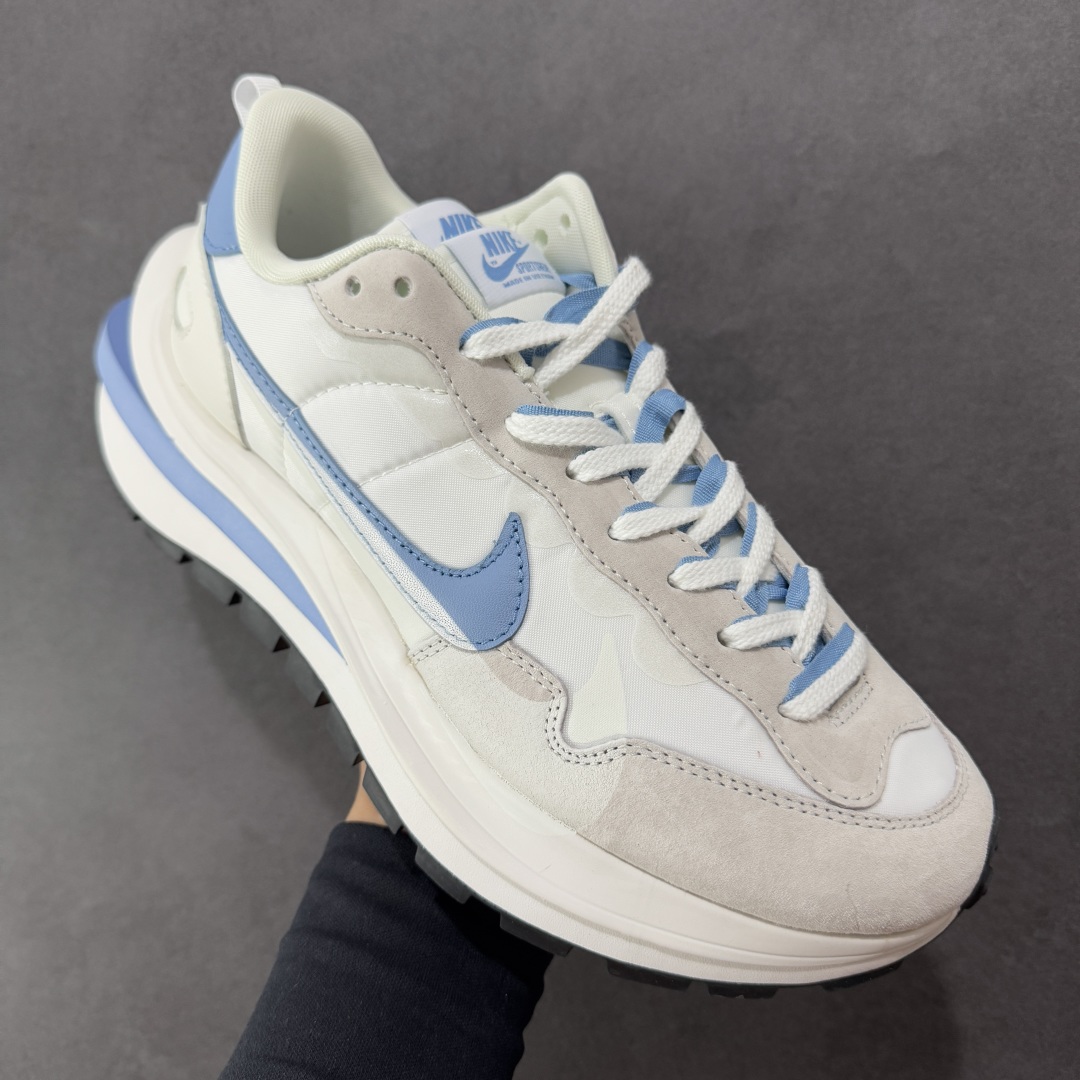 图片[3]-【纯原福利】Sacai x NK VaporWaffle 联名款华夫3.0潮流 休闲增高运动鞋 绝版好货特价 超低价清货 全套原楦原纸版原鞋开模 全网最具灵魂的版型 皮料卡色质感均保持原鞋一致 原装油墨Logo手工描漆 原装大底米色部分外尖内方 大底开口上翘弧度 后跟开口弧度高度原鞋一致 全鞋电脑针车 原厂鞋舌织唛标 原盒原配 中文合格证质保卡 客订外包保护盒‼️ 尺码：36 36.5 37.5 38 38.5 39 40 40.5 41 42 42.5 43 44 44.5 45 46-选品中心