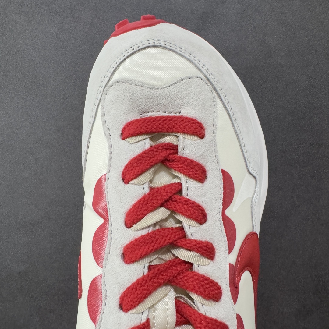 图片[8]-【纯原福利】Sacai x NK VaporWaffle 联名款华夫3.0潮流 休闲增高运动鞋 绝版好货特价 超低价清货 全套原楦原纸版原鞋开模 全网最具灵魂的版型 皮料卡色质感均保持原鞋一致 原装油墨Logo手工描漆 原装大底米色部分外尖内方 大底开口上翘弧度 后跟开口弧度高度原鞋一致 全鞋电脑针车 原厂鞋舌织唛标 原盒原配 中文合格证质保卡 客订外包保护盒‼️ 尺码：36 36.5 37.5 38 38.5 39 40 40.5 41 42 42.5 43 44 44.5 45 46-选品中心