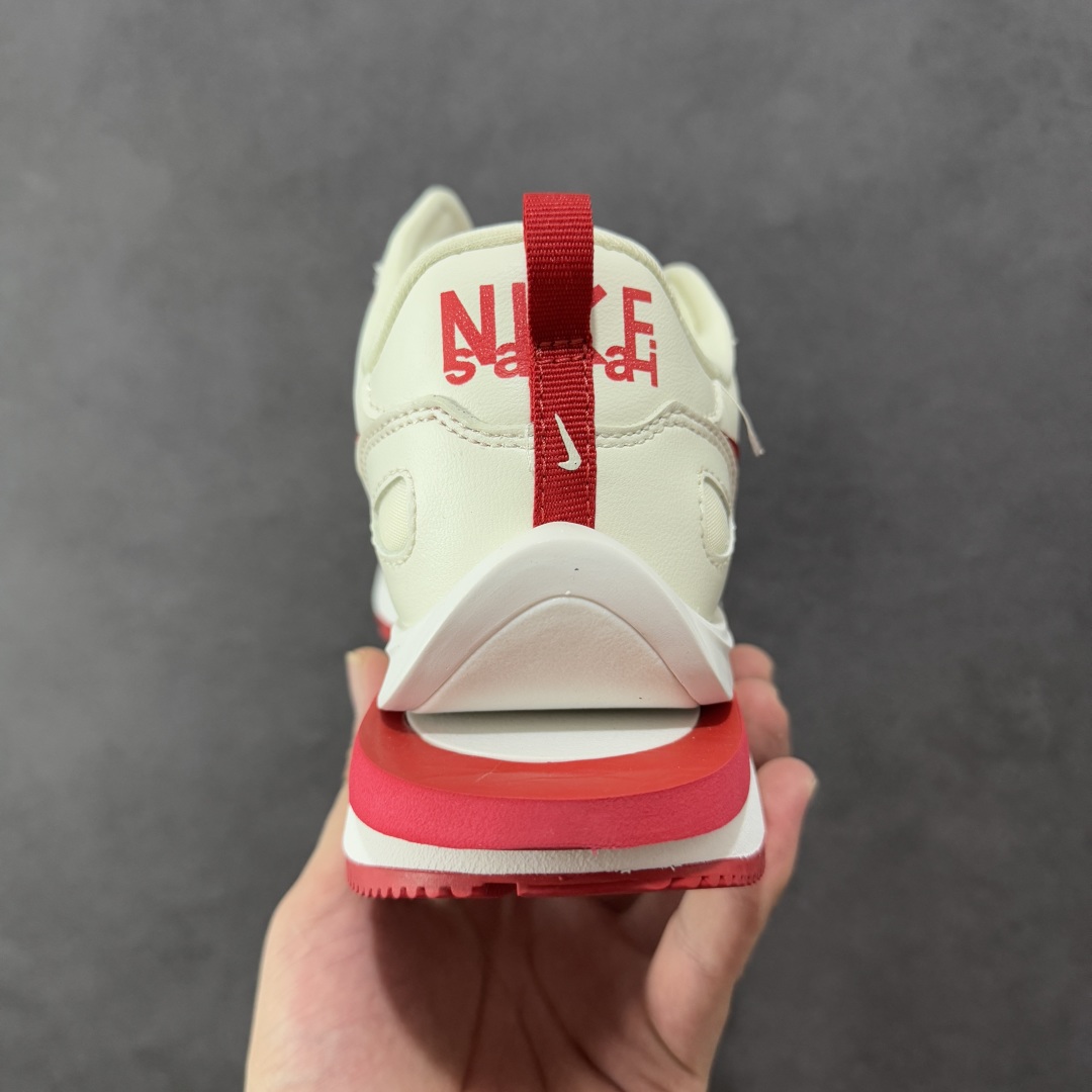 图片[4]-【纯原福利】Sacai x NK VaporWaffle 联名款华夫3.0潮流 休闲增高运动鞋 绝版好货特价 超低价清货 全套原楦原纸版原鞋开模 全网最具灵魂的版型 皮料卡色质感均保持原鞋一致 原装油墨Logo手工描漆 原装大底米色部分外尖内方 大底开口上翘弧度 后跟开口弧度高度原鞋一致 全鞋电脑针车 原厂鞋舌织唛标 原盒原配 中文合格证质保卡 客订外包保护盒‼️ 尺码：36 36.5 37.5 38 38.5 39 40 40.5 41 42 42.5 43 44 44.5 45 46-选品中心