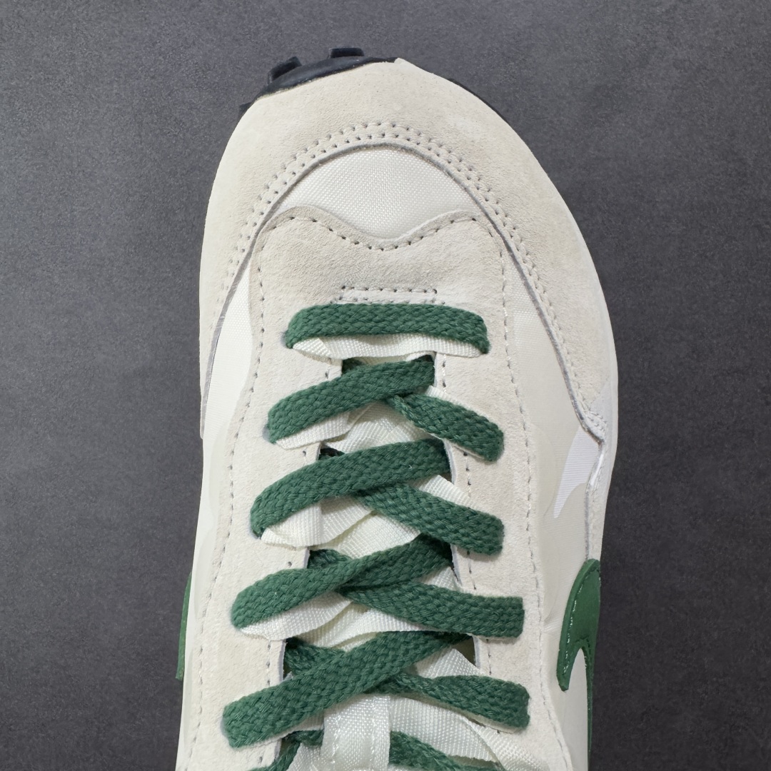 图片[8]-【纯原福利】Sacai x NK VaporWaffle 联名款华夫3.0潮流 休闲增高运动鞋 绝版好货特价 超低价清货 全套原楦原纸版原鞋开模 全网最具灵魂的版型 皮料卡色质感均保持原鞋一致 原装油墨Logo手工描漆 原装大底米色部分外尖内方 大底开口上翘弧度 后跟开口弧度高度原鞋一致 全鞋电脑针车 原厂鞋舌织唛标 原盒原配 中文合格证质保卡 客订外包保护盒‼️ 尺码：36 36.5 37.5 38 38.5 39 40 40.5 41 42 42.5 43 44 44.5 45 46-选品中心