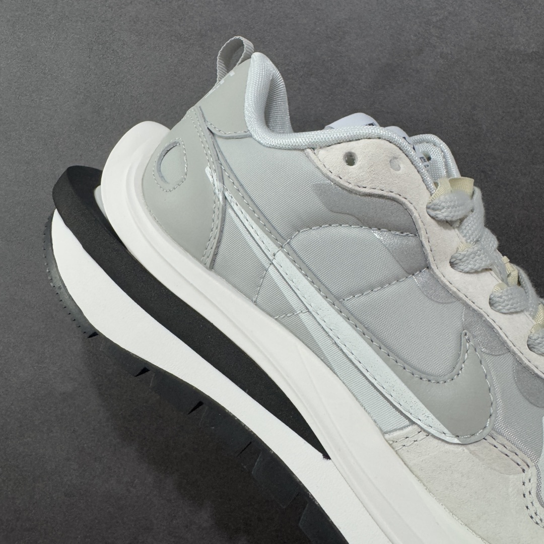 图片[6]-【纯原福利】Sacai x NK VaporWaffle 联名款华夫3.0潮流 休闲增高运动鞋 绝版好货特价 超低价清货 全套原楦原纸版原鞋开模 全网最具灵魂的版型 皮料卡色质感均保持原鞋一致 原装油墨Logo手工描漆 原装大底米色部分外尖内方 大底开口上翘弧度 后跟开口弧度高度原鞋一致 全鞋电脑针车 原厂鞋舌织唛标 原盒原配 中文合格证质保卡 客订外包保护盒‼️ 尺码：36 36.5 37.5 38 38.5 39 40 40.5 41 42 42.5 43 44 44.5 45 46-选品中心