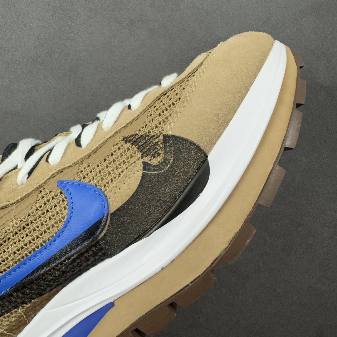 图片[5]-【纯原福利】Sacai x NK VaporWaffle 联名款华夫3.0潮流 休闲增高运动鞋 绝版好货特价 超低价清货 全套原楦原纸版原鞋开模 全网最具灵魂的版型 皮料卡色质感均保持原鞋一致 原装油墨Logo手工描漆 原装大底米色部分外尖内方 大底开口上翘弧度 后跟开口弧度高度原鞋一致 全鞋电脑针车 原厂鞋舌织唛标 原盒原配 中文合格证质保卡 客订外包保护盒‼️ 尺码：36 36.5 37.5 38 38.5 39 40 40.5 41 42 42.5 43 44 44.5 45 46-选品中心