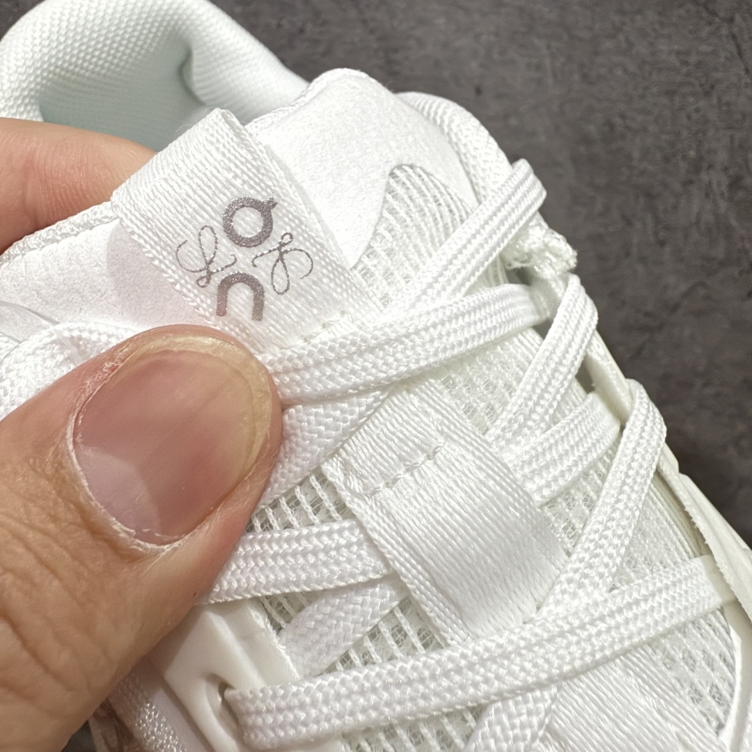 图片[5]-【得物版本】On昂跑 x LOEWE罗意威 Cloudventure 织物 跑步 户外轻便百搭系带 减震 低帮 运动休闲鞋 市面最优版本 附赠原厂布袋 原版开发 原材1比1打造 采用工程飞织网布组合再生聚酯纤维鞋面材质搭载独家隐藏速度中板 镂空CloudTec科技 泡棉缓震中底 黑科技跑出圈的时尚运动新宠 尺码：36 37 38 39 40 41 42 43 44 45-选品中心