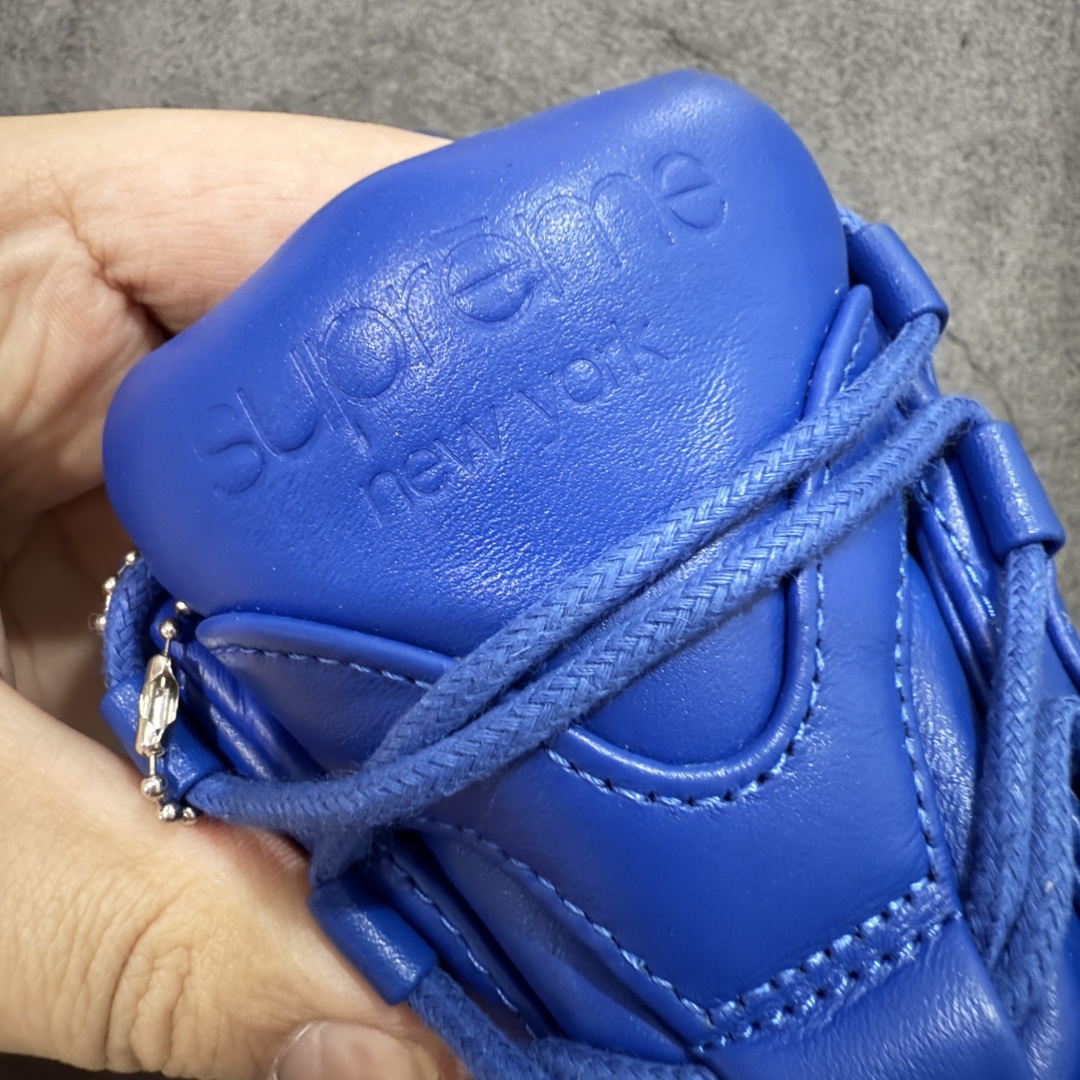 图片[6]-【EM纯原】Supreme x Nike Air Max 95 Lux 联名款 复古减震气垫跑鞋 CI0999-400  大厂出品 原楦原纸板 客供原厂材料开发 极致一眼正品既视感 细节如图所示  尺码：40 40.5 41 42 42.5 43 44 44.5 45 46 47.5-选品中心