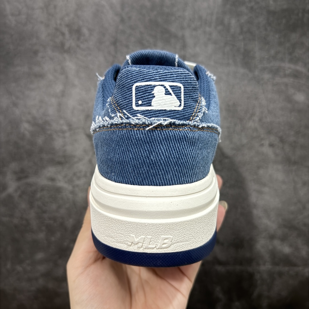 【纯原版】韩国洋基队NY大标潮流老爹鞋
MLB小白鞋市面上唯一顶级纯原版本
原材料打造 原楦原档