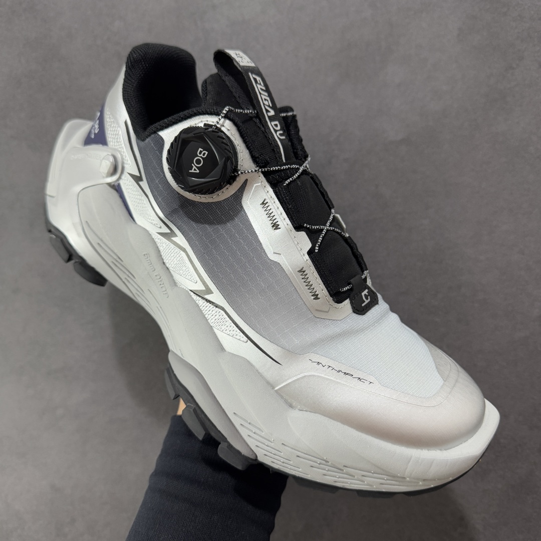 图片[3]-【公司级】KAILAS FUGA DU BOA 凯乐石 黑山大坡王越野机能跑鞋 这双黑山整体呈现了多样的黑灰银搭配 鞋面主体部分采用网状薄翼材质中底是大坡王最具特色的山形结构 鞋带采用 BOA 旋钮快速穿脱系统 Vibram Megagrip 延续大坡王超强抓地 多重元素组合而成的造型和颜色设计让整双鞋观感丰富而又统一 整双鞋的技术和材料应用使得科技感十足颜色和脚感适合各类场景和场所穿着！ 尺码：39 39.5 40 41 41.5 42 42.5 43 44 44.5 45-选品中心