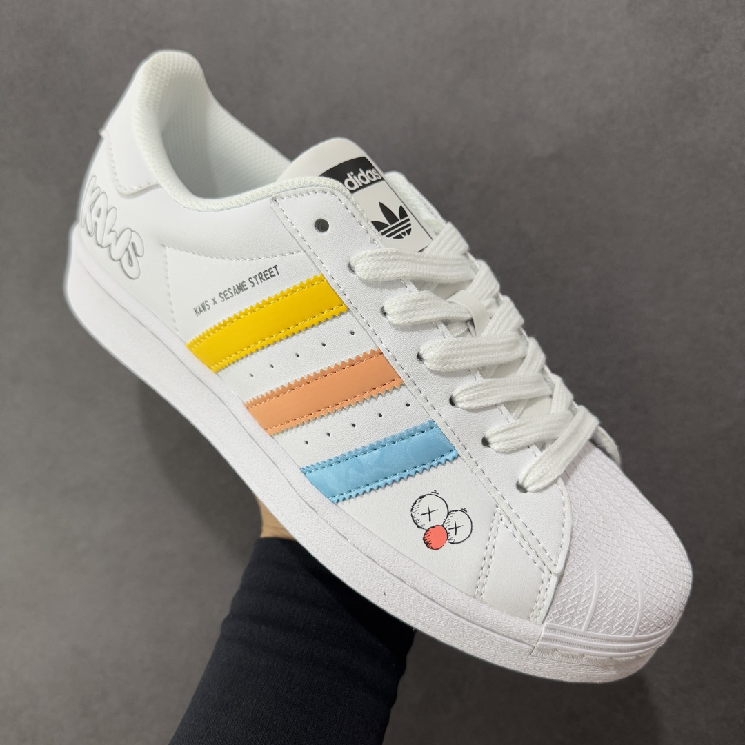 定制版 AD Originals Superstar x KAWS 白蓝 BZ2537