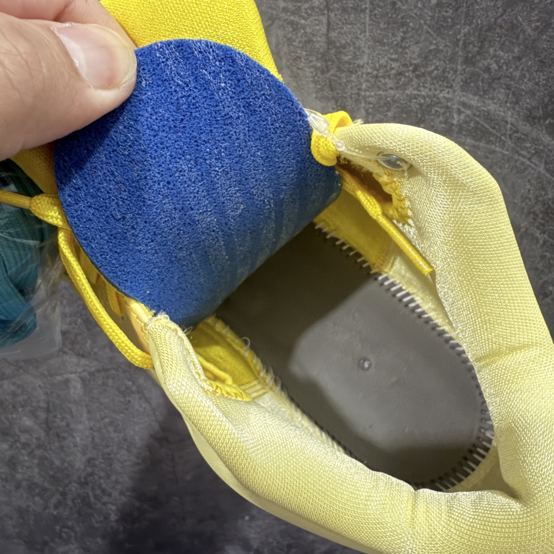  
【纯原】科比4黄黑 Kobe 4 Protro CHBL耐高 黄色实战篮球鞋IH0587-700


