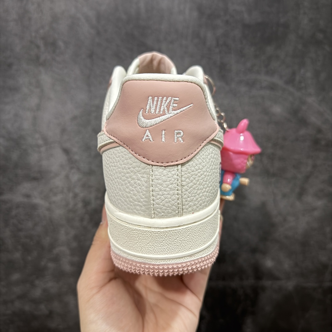  
【纯原】Nike Air Force 1 Low 07 x LABUBU 粉白
原楦头原纸板 打造纯