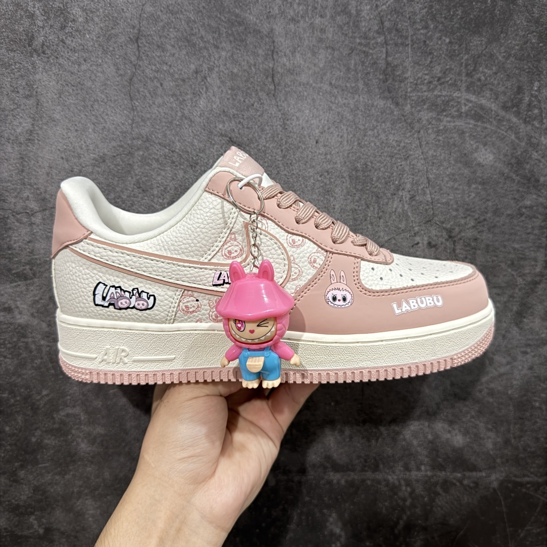  
【纯原】Nike Air Force 1 Low 07 x LABUBU 粉白
原楦头原纸板 打造纯