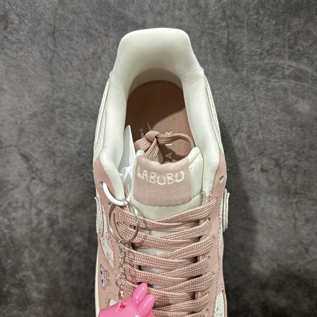  
【纯原】Nike Air Force 1 Low 07 x LABUBU 粉白
原楦头原纸板 打造纯
