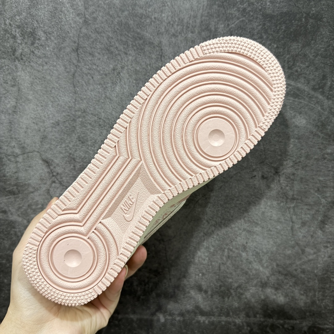  
【纯原】Nike Air Force 1 Low 07 x LABUBU 粉白
原楦头原纸板 打造纯