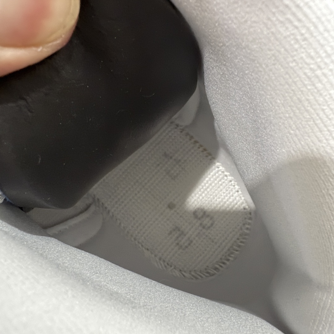  
【纯原】Air Jordan AJ12 Retro 潮流 中帮 复古篮球鞋 白蓝 法国蓝 CT801