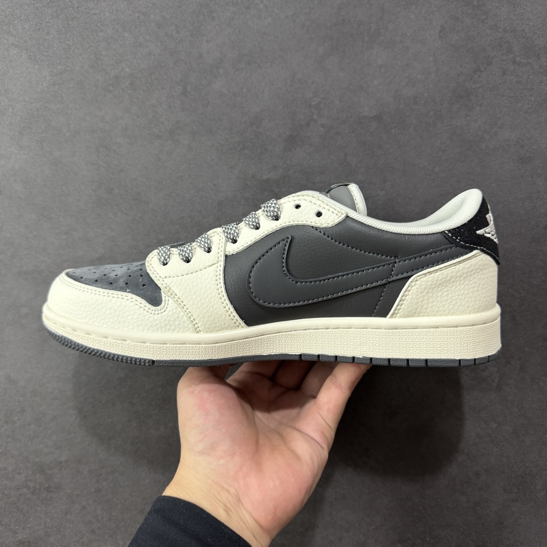 定制版 Travis Scott x Fragment Design x Air Jordan 1 Low OG SP AJ1 乔1 北面联名 印花米黑织标 低帮文化休闲板鞋 QW5088-205