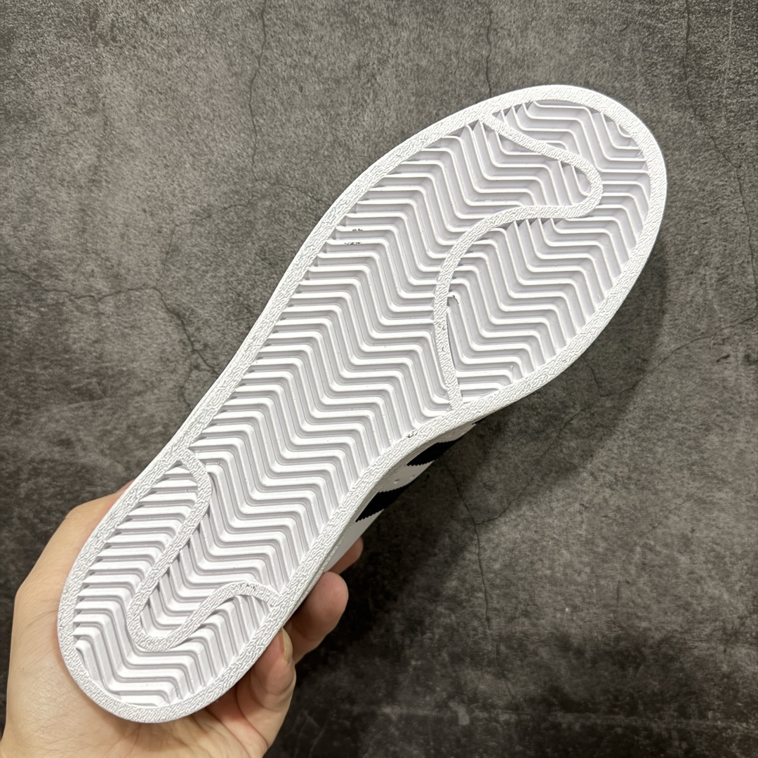 140    AdidOriginals Superstar 贝壳头系列 阿迪达斯 三叶草 低帮经典百搭休闲运动板鞋 FZ1807