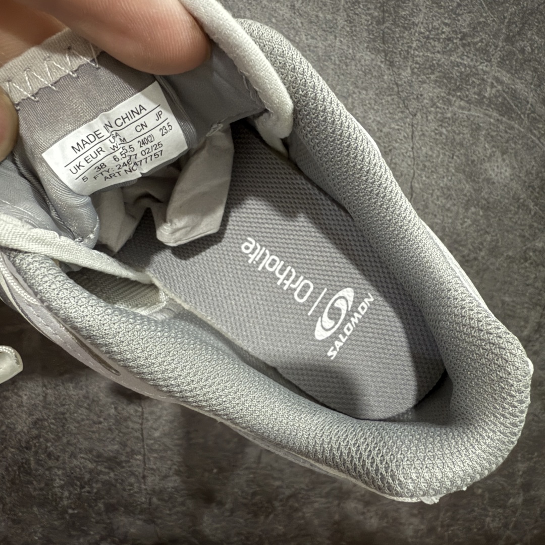 图片[8]-【A1外贸版】Salomon XT-QUEST ADV 萨洛蒙情侣款户外机能鞋 银色477757 全新外贸大厂出品 细节品质大改进 独立私模 最大做到47.5码 全鞋采用为原厂一致材料打造 全新鞋型 相对市场版本 版型更正 全新玻璃冲刀 清洁度提升 同步原版左右鞋带孔的间距加大（市场版间距太小） 网面与鞋头材料校对一致无色差（市面版本有色差） 大底contagrip凹陷程度同步原版（市面版都有差别） 鞋舌两侧鞋帮脚踝处更加直挺（之前老版往中间踏） 鞋头处添加☯️太极标 所有细节多次修改校正 坚持同步原版无差别 毋庸置疑全市场最好的版本💪🏻终端优势供应 尺码：36 36.5 37.5 38 38.5 39 40 40.5 41 42 42.5 43-选品中心