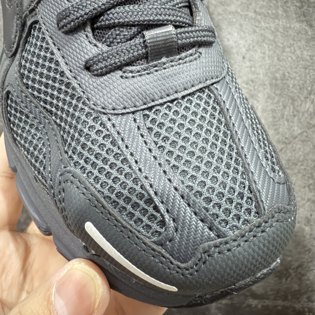  
【纯原】NK Zoom Vomero 5 
佛莫罗5代系列经典复古运动慢跑鞋 碳灰 BV1358-0
