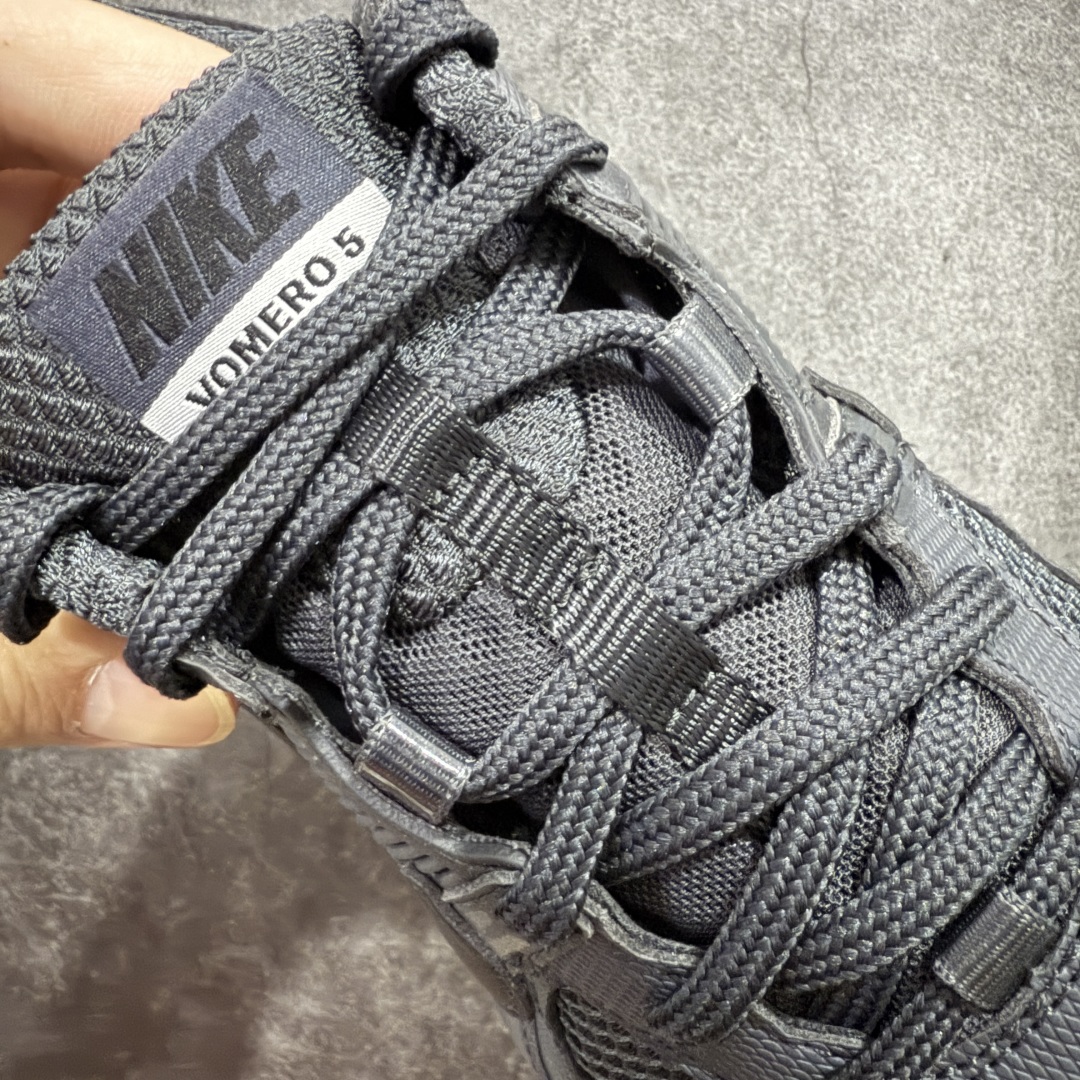 
【纯原】NK Zoom Vomero 5 
佛莫罗5代系列经典复古运动慢跑鞋 碳灰 BV1358-0
