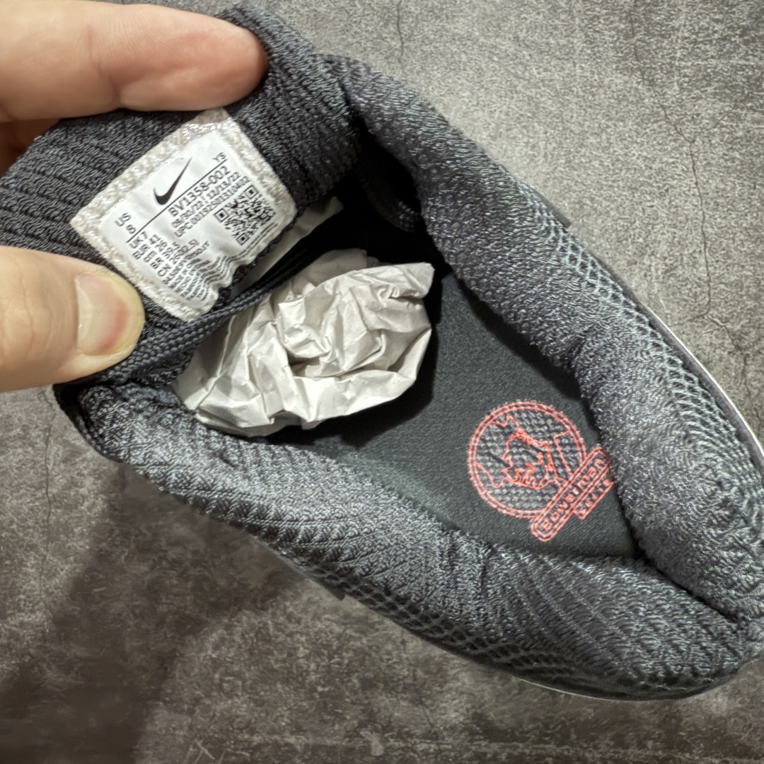  
【纯原】NK Zoom Vomero 5 
佛莫罗5代系列经典复古运动慢跑鞋 碳灰 BV1358-0
