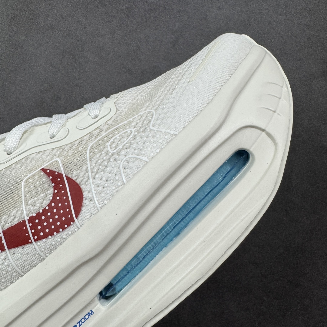 210    Nike VOMERO PREMIUM 耐克 舒适减震防滑 低帮跑步鞋 全掌ReactX泡绵中底 HQ2050-304
