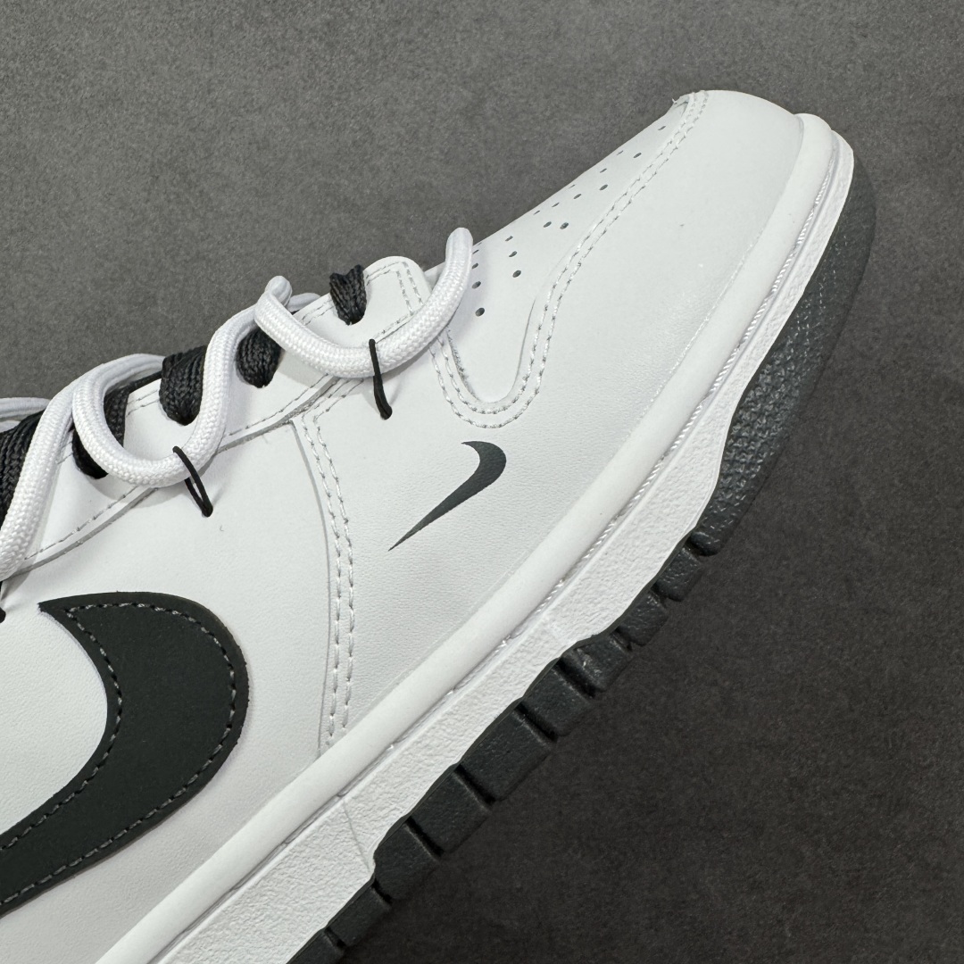  
【纯原】Nike Dunk Low 夜阑 白黑
当城市沉入夜色，月光在鞋面悄然停驻，亮光白皮革诠释质