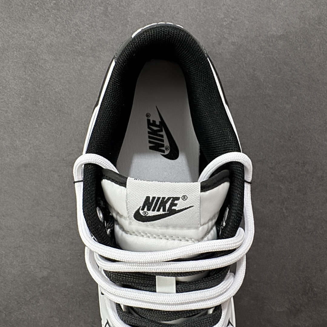  
【纯原】Nike Dunk Low 夜阑 白黑
当城市沉入夜色，月光在鞋面悄然停驻，亮光白皮革诠释质