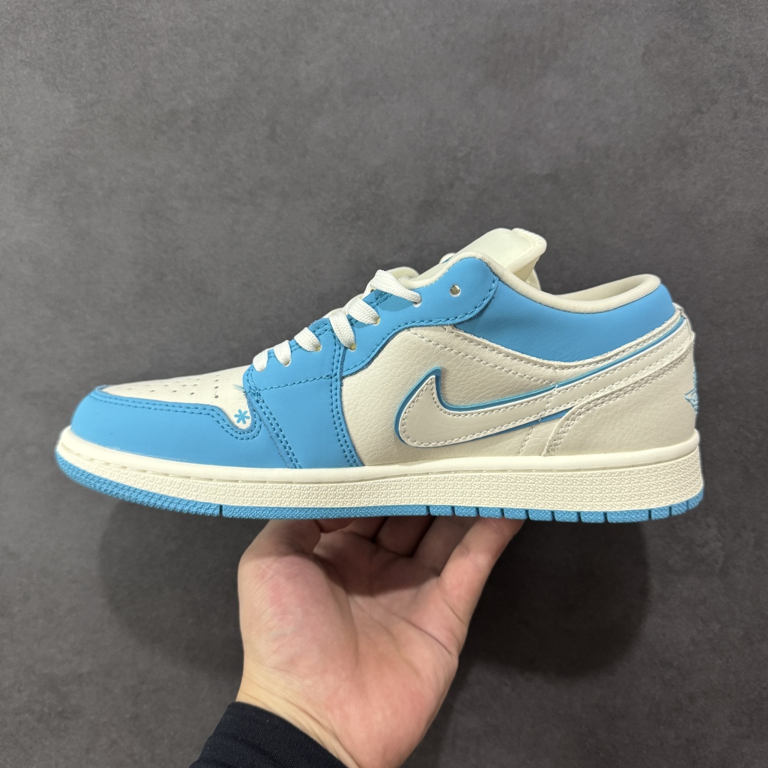  
【纯原】Nike AJ1 Low 白蓝拉布布联名
低帮休闲板鞋 定制鞋盒 
大厂纯原品质出货 超高清