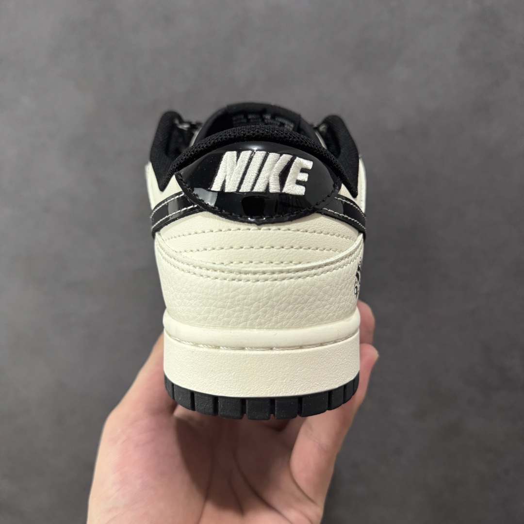  
【纯原】Nike SB Dunk Low 斯图西联名 织布米黑勾 周年高端定制 低帮休闲板鞋
定制鞋